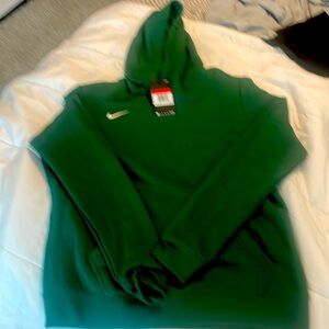 Women’s Nike sweatshirt